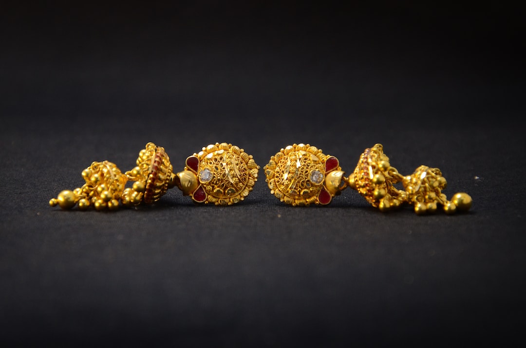 Odkryj świat pięknych kolczyków złotych – Twoja niepowtarzalna biżuteria czeka!